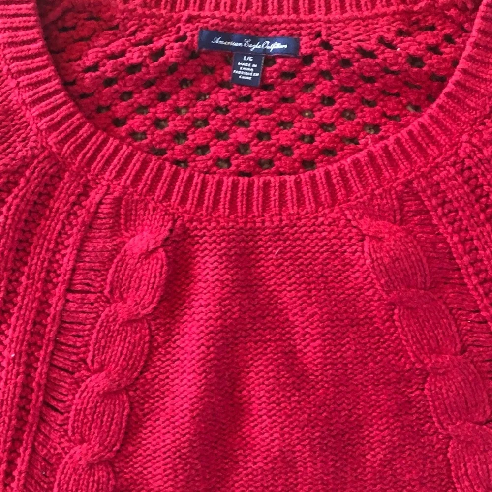 American Eagle L Red knit sweater - Picture 2 of 2
